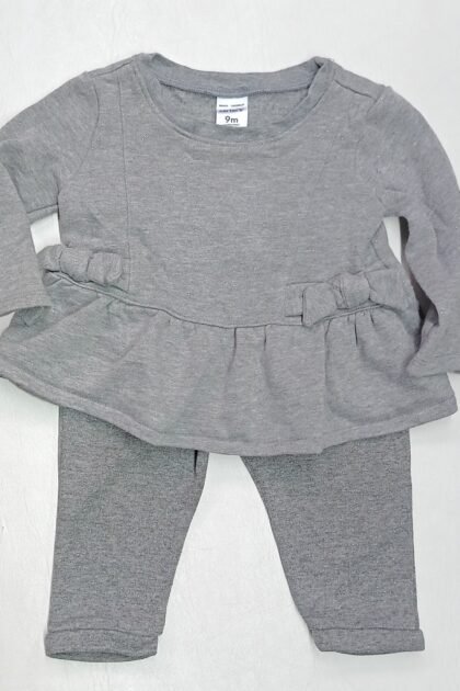 Camiseta y pantalón beba 9m